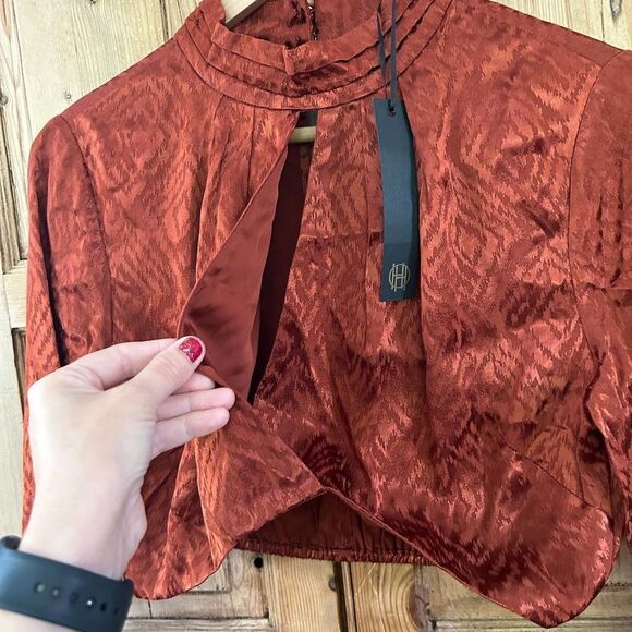 NWT House of Harlow x Revolve Medium Orange Cropped Blouse - Picture 8 of 11